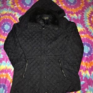 Big puffer coat with fur lining on the neck